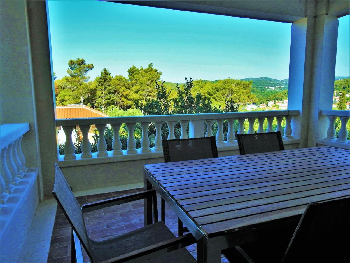 Apartments Villa Barbara Sumartin Dış mekan fotoğraf