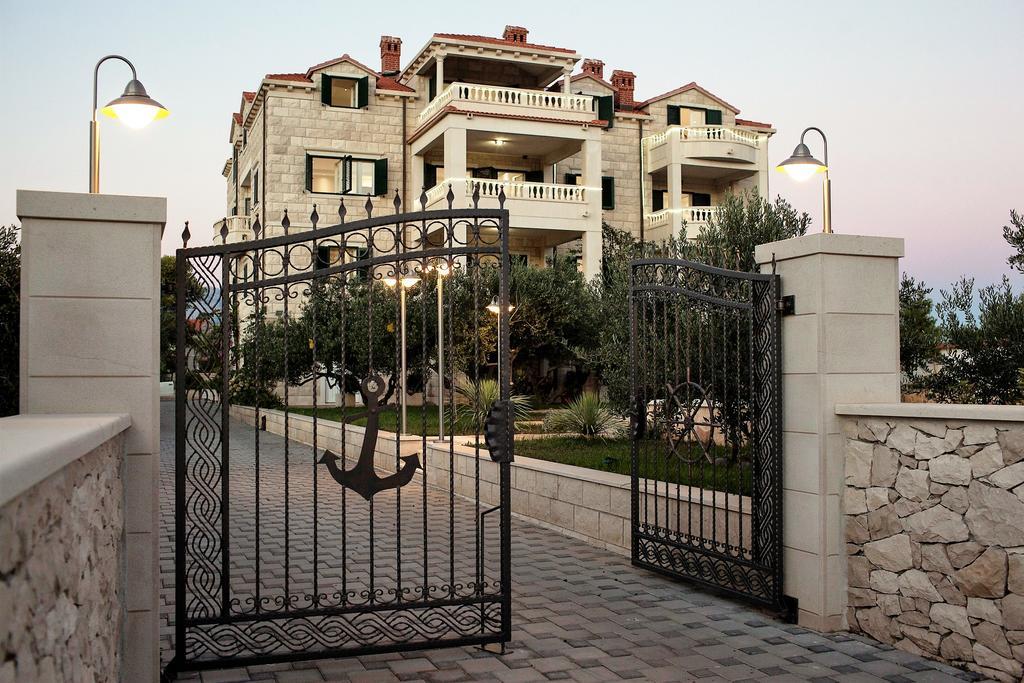 Apartments Villa Barbara Sumartin Dış mekan fotoğraf