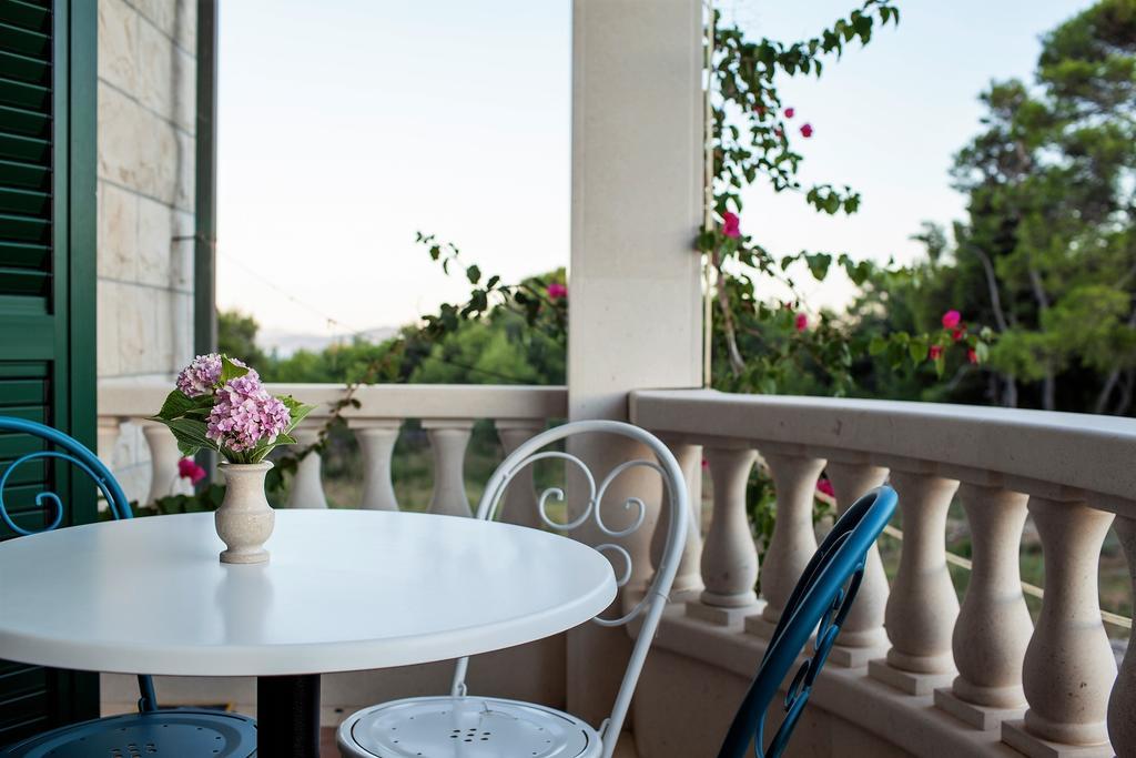 Apartments Villa Barbara Sumartin Dış mekan fotoğraf
