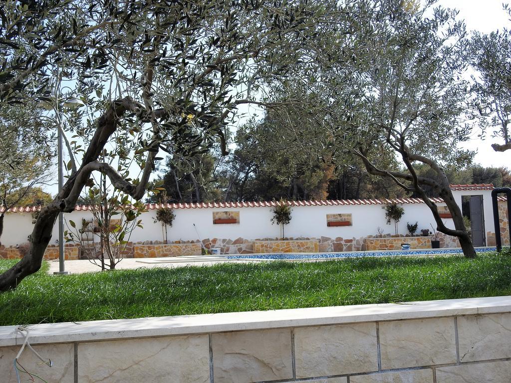 Apartments Villa Barbara Sumartin Dış mekan fotoğraf