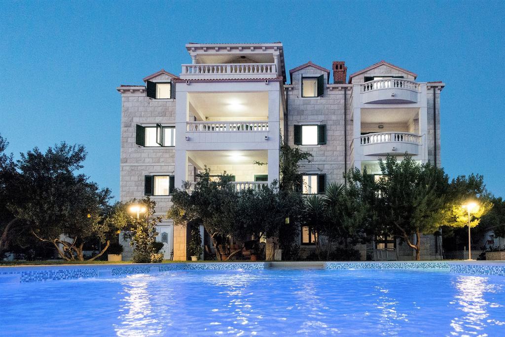 Apartments Villa Barbara Sumartin Dış mekan fotoğraf