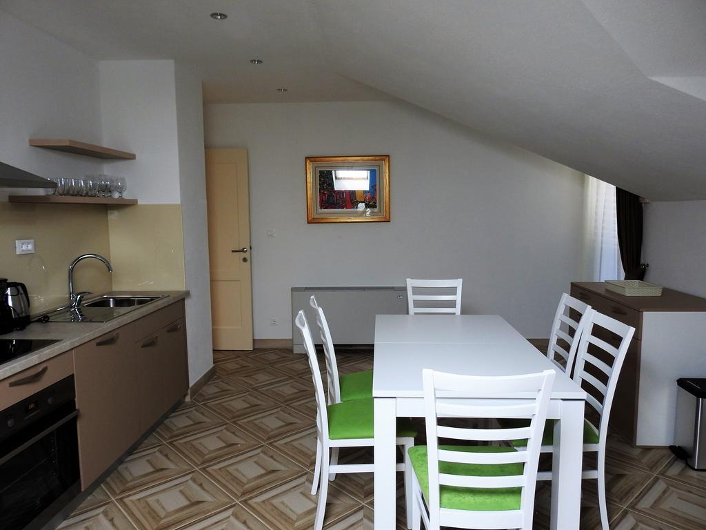 Apartments Villa Barbara Sumartin Dış mekan fotoğraf