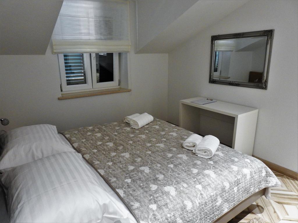 Apartments Villa Barbara Sumartin Dış mekan fotoğraf