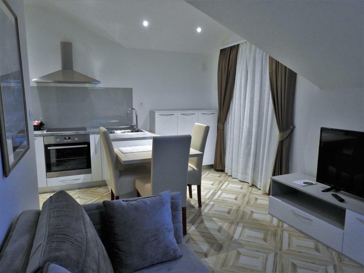 Apartments Villa Barbara Sumartin Dış mekan fotoğraf