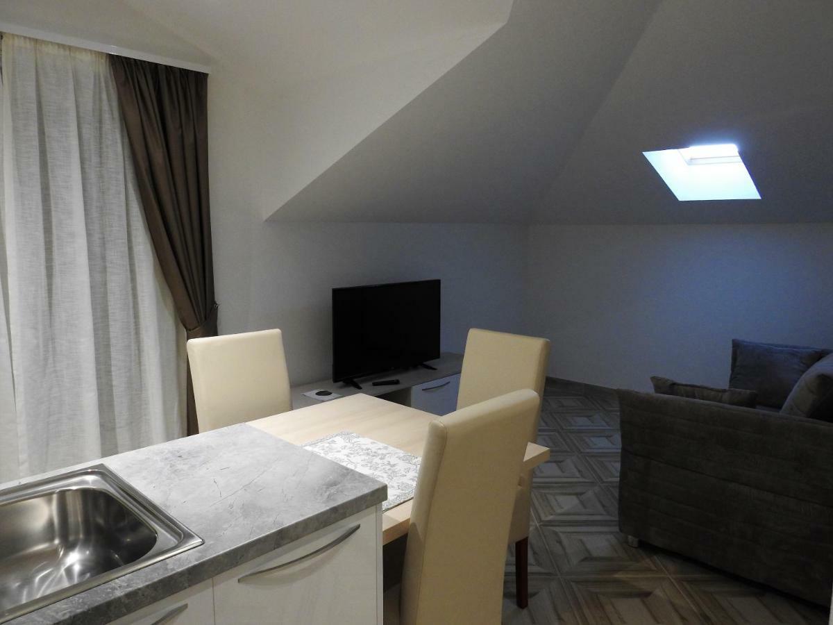 Apartments Villa Barbara Sumartin Dış mekan fotoğraf